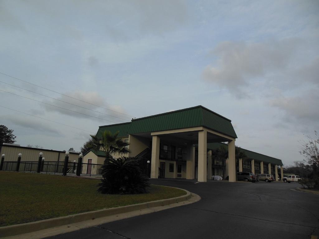Western Motel Folkston Exterior photo